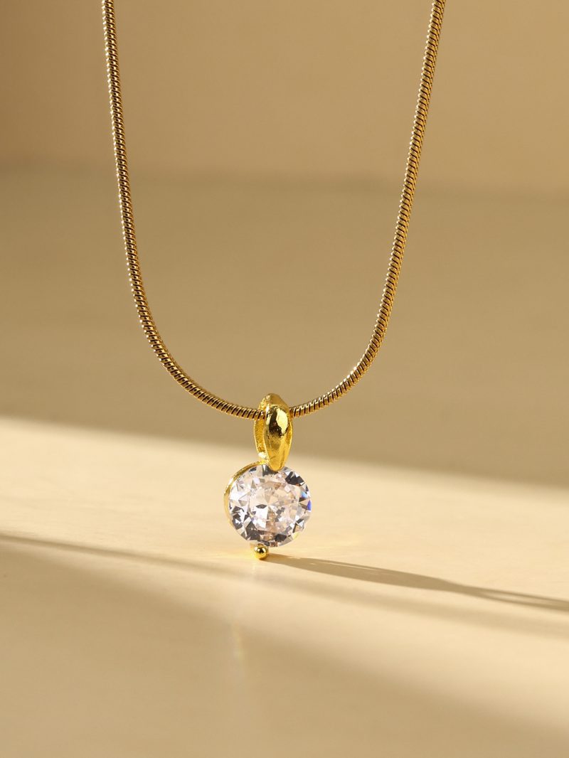 Elegant Glam Luxurious Solid Color Stainless Steel Zircon 18K Gold Plated Plating Inlay Pendant Necklace